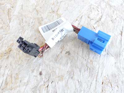 Mercedes Harness Black and Blue Connector 2215403108